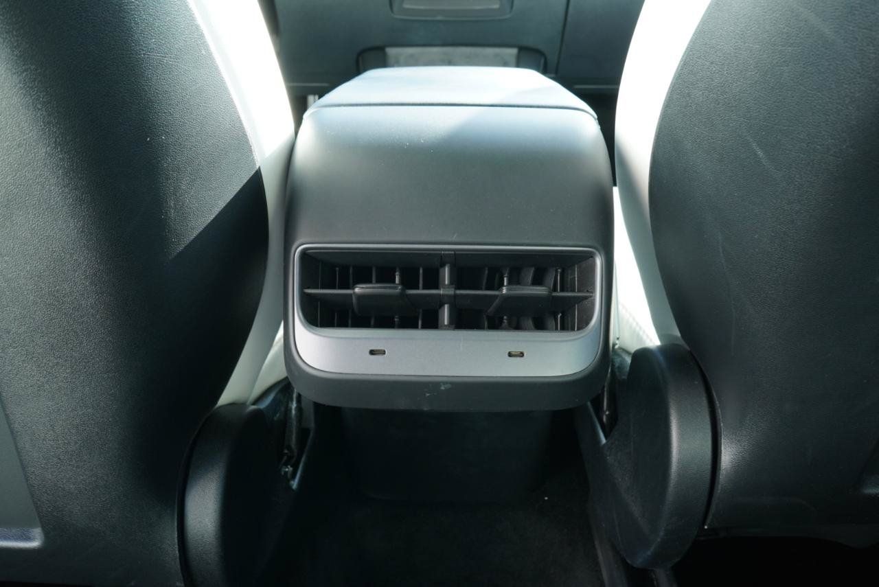 Used 2023 Tesla Model Y Performance AWD/4WD image 42