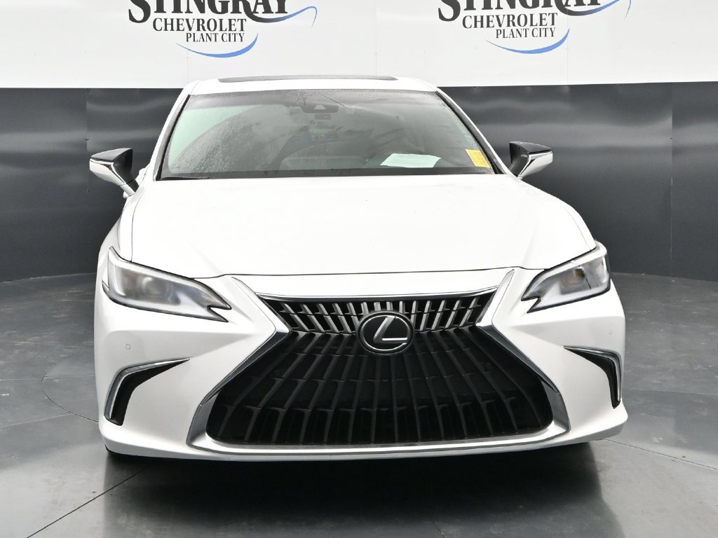 Used 2024 Lexus ES 350 w/ Premium Package FWD image 2