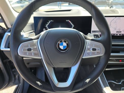 Used 2025 BMW X7 xDrive40i w/ Premium Package AWD/4WD image 25
