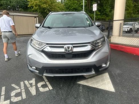Used 2019 Honda CR-V Touring image 2