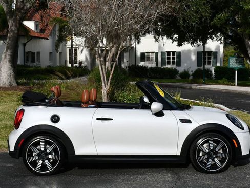 Used 2023 MINI Cooper S image 42