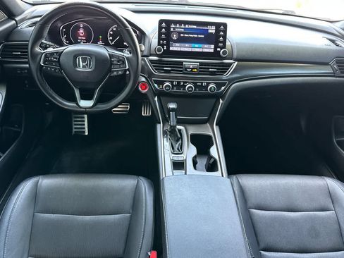 Used 2019 Honda Accord Sport image 4