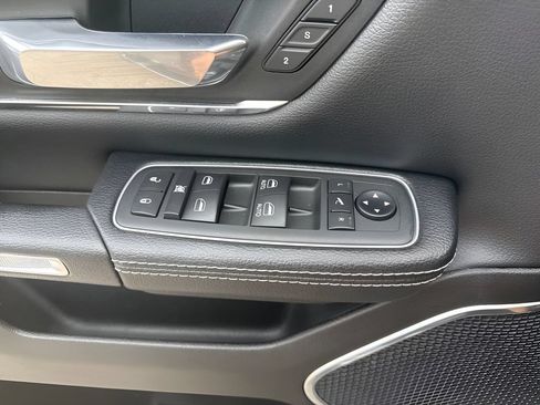 Used 2021 RAM 1500 Laramie AWD/4WD image 30