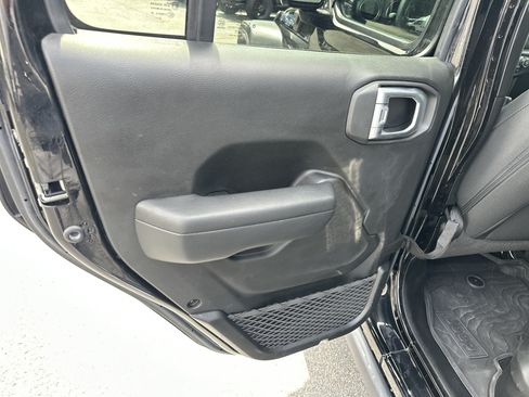 Used 2023 Jeep Wrangler Unlimited Rubicon 4xe w/ Steel Bumper Group AWD/4WD image 25