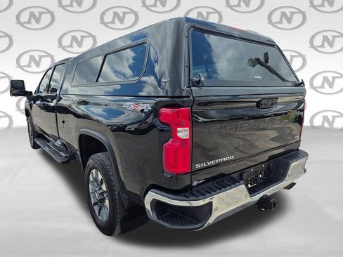 Used 2022 Chevrolet Silverado 2500 LTZ w/ LTZ Convenience Package AWD/4WD image 10