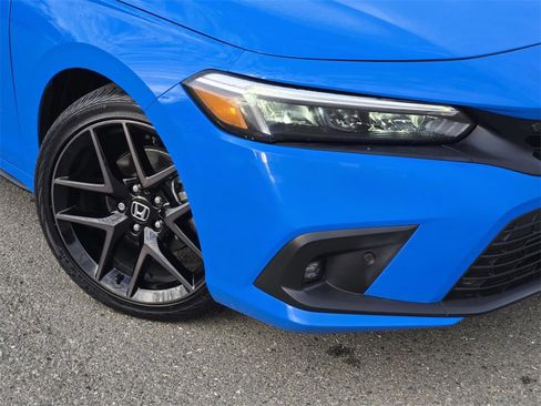 Certified 2024 Honda Civic Sport Touring image 9