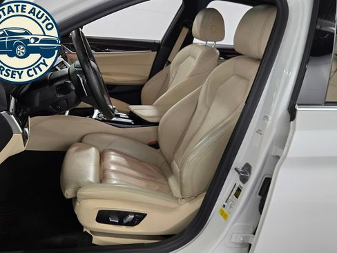 Used 2020 BMW 530i w/ Convenience Package RWD image 29