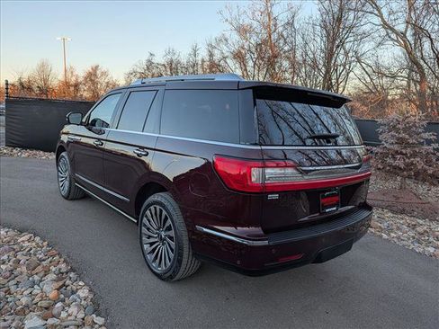 Used 2018 Lincoln Navigator Reserve w/ Technology Package image 3