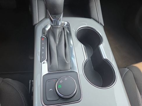 Used 2025 Chevrolet Blazer LT FWD image 24