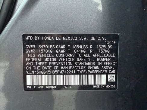 Used 2015 Honda Fit EX image 38