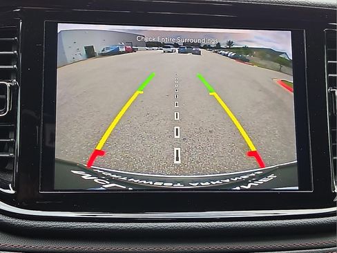 Used 2022 Dodge Durango R/T w/ Blacktop Package AWD/4WD image 17