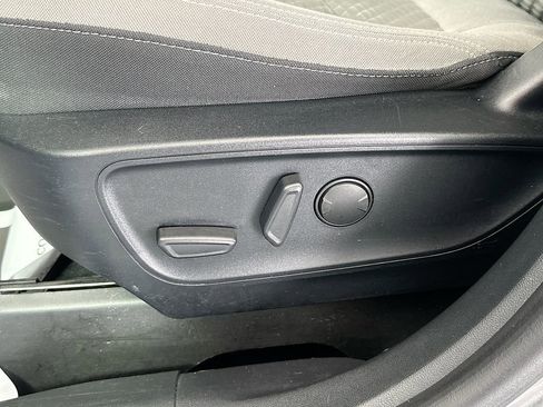 Used 2021 Ford Escape SE w/ Convenience Package image 18