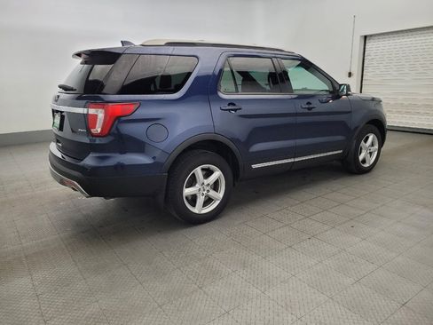Used 2016 Ford Explorer XLT w/ Equipment Group 201A AWD/4WD image 10