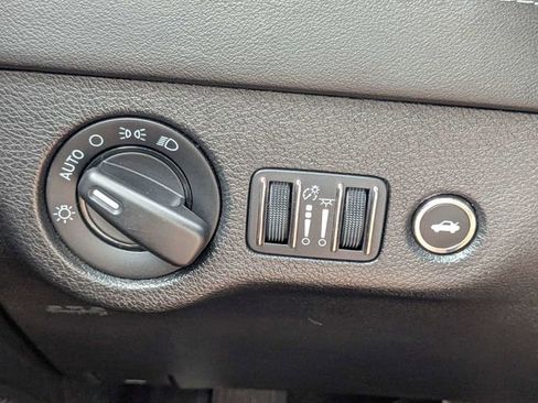 Used 2022 Dodge Charger Scat Pack RWD image 22