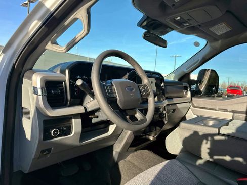 Used 2024 Ford F250 XLT image 10