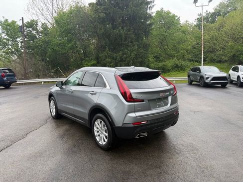 Used 2023 Cadillac XT4 Luxury w/ Cold Weather Package AWD/4WD image 12