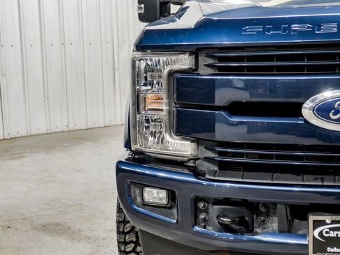 Used 2019 Ford F250 Lariat w/ Lariat Value Package image 47