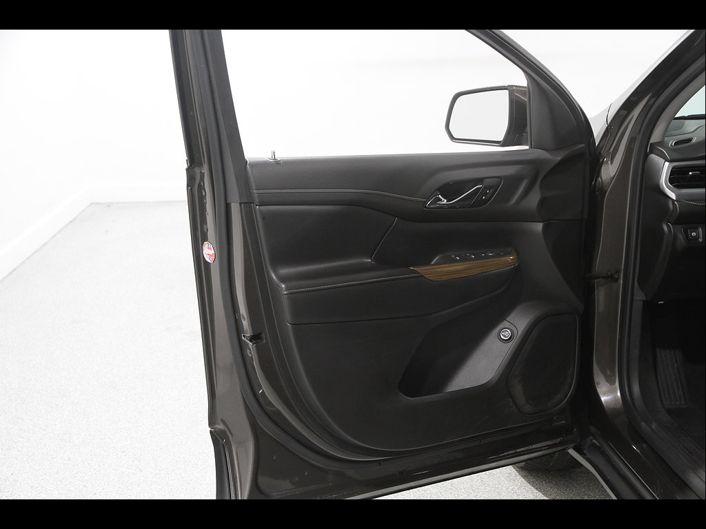 Used 2019 GMC Acadia SLE AWD/4WD image 4