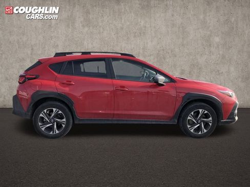 Used 2024 Subaru Crosstrek 2.0i Premium w/ Popular Package #3 image 9
