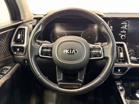 Used 2021 Kia Sorento S w/ Panoramic Sunroof Package AWD/4WD image 15