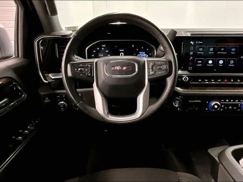 Used 2024 GMC Sierra 1500 SLE w/ Preferred Package AWD/4WD image 6