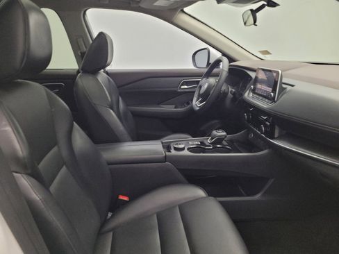 Used 2021 Nissan Rogue SV w/ Premium Package AWD/4WD image 21