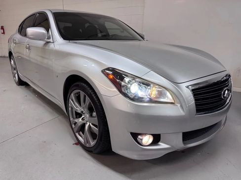Used 2014 INFINITI Q70 3.7 w/ Premium Package RWD image 1