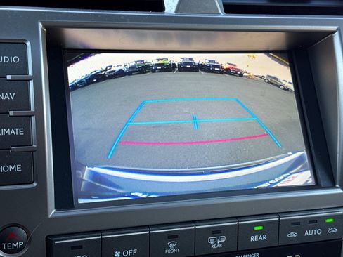 Used 2019 Lexus GX 460 image 21