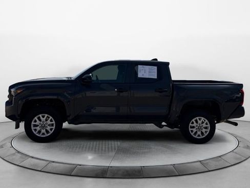 Used 2024 Toyota Tacoma SR image 6