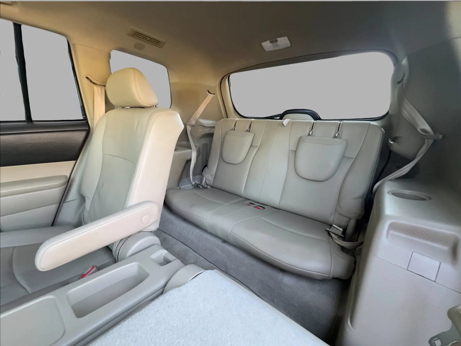 Used 2010 Toyota Highlander Limited w/ Extra Value Pkg 8 FWD image 32