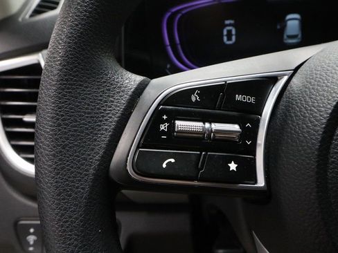 Used 2025 Kia Seltos LX image 27