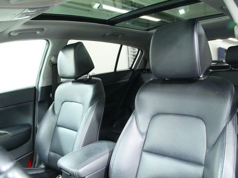Used 2017 Kia Sportage EX w/ EX Premium Package AWD/4WD image 6