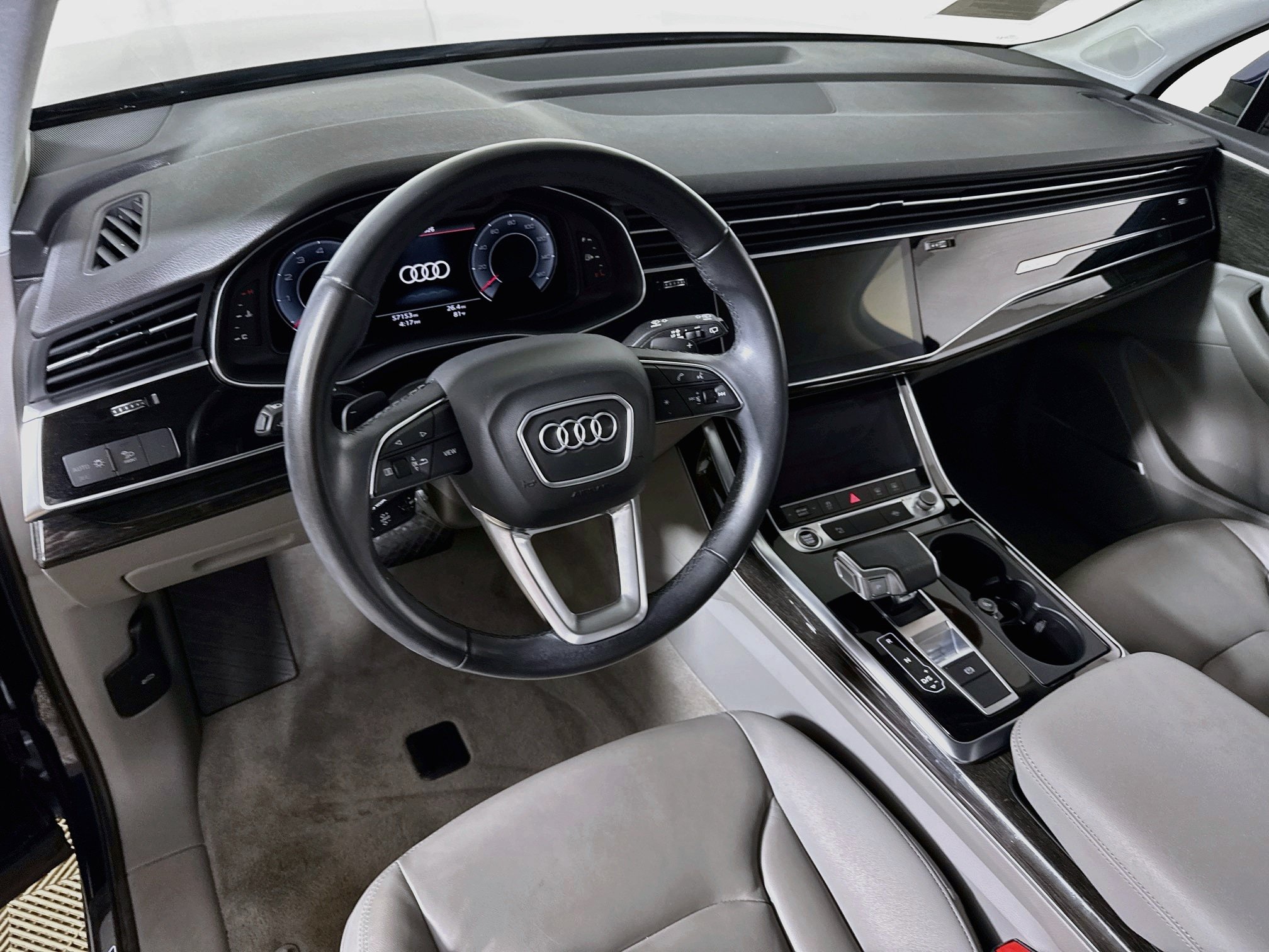 Used 2022 Audi Q7 3.0T Premium Plus w/ Premium Plus Package AWD/4WD image 14