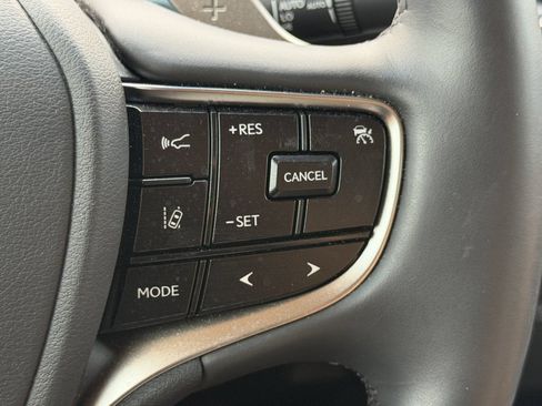 Used 2024 Lexus ES 350 w/ Premium Package FWD image 31