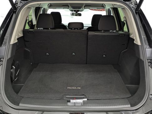 Used 2025 Nissan Rogue SV AWD/4WD image 12