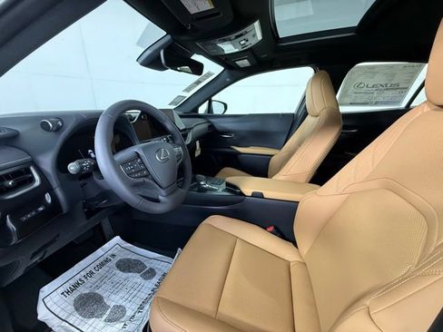 New 2026 Lexus UX 300h FWD image 5