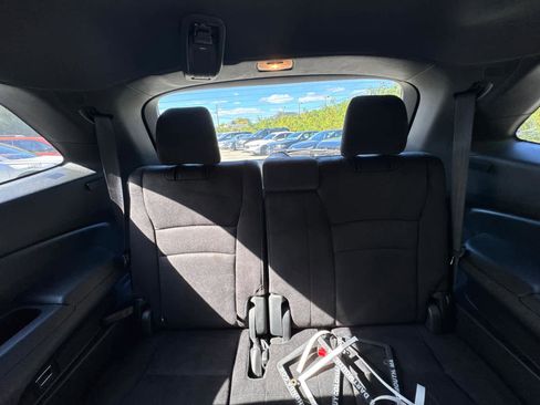 Used 2022 Honda Pilot Sport image 37