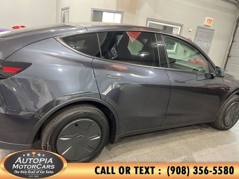 Used 2026 Tesla Model Y 2WD image 6