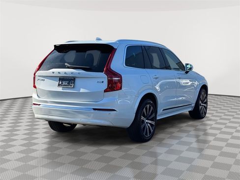 Certified 2025 Volvo XC90 B5 Core image 4