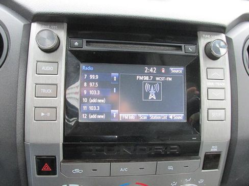 Used 2018 Toyota Tundra SR image 9