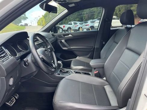 Used 2020 Volkswagen Tiguan SE R-Line w/ 3rd Row Seat Package AWD/4WD image 7
