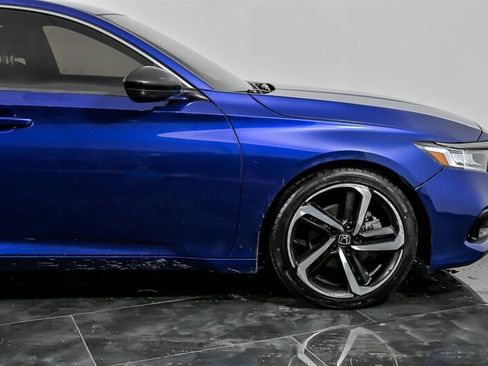 Used 2021 Honda Accord Sport image 12