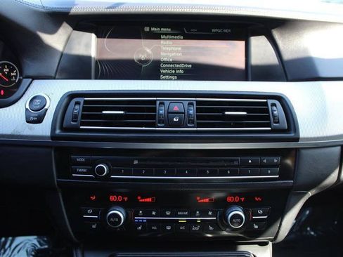Used 2013 BMW M5 RWD image 19