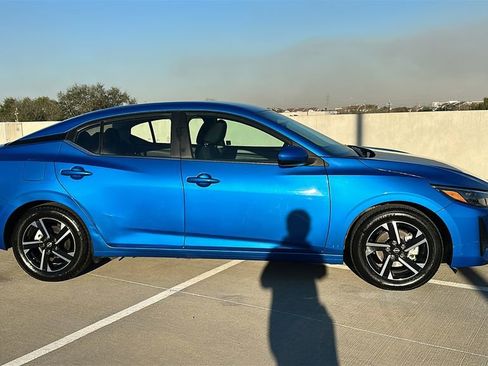 Used 2024 Nissan Sentra SV image 12