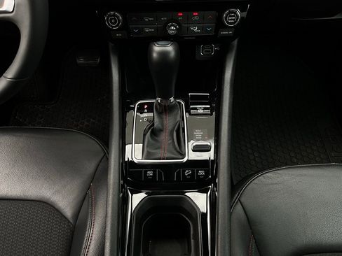 Used 2025 Jeep Compass Trailhawk w/ Trailer Tow Group image 14