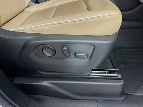 Used 2023 Chevrolet Tahoe Premier image 24