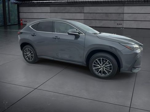 Used 2024 Lexus NX 250 FWD w/ Towing Package (2000 Lbs) image 2