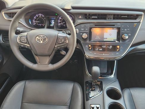 Used 2018 Toyota Avalon XLE Premium FWD image 28