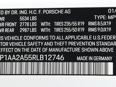 Certified 2024 Porsche Macan AWD/4WD image 29