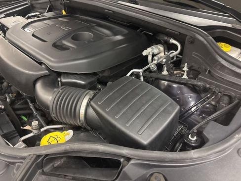 Used 2021 Dodge Durango SXT image 39